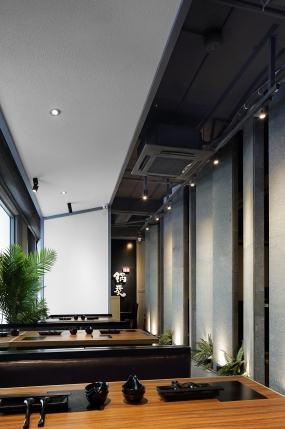 烤肉店空間設(shè)計(jì)效果圖,烤肉店空間設(shè)計(jì)布局圖
