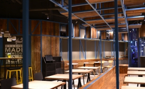 簡(jiǎn)約快餐店裝飾案例