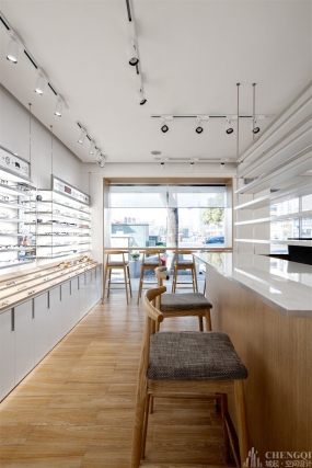 眼鏡店設(shè)計實景圖,眼鏡店設(shè)計效果圖