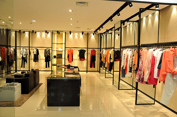 潮流服裝店怎么裝修 上海服裝店裝修
