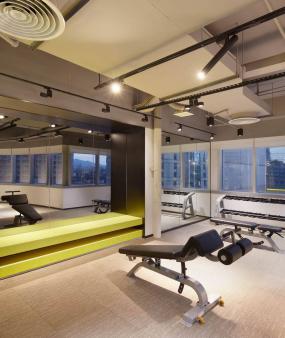loft鋼結(jié)構(gòu)裝修健身房室內(nèi)裝飾設(shè)計效果圖