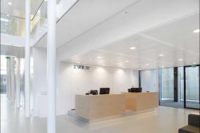 簡單辦公室專業(yè)隔斷設計裝修效果圖片