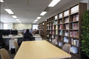 員工辦公室書柜裝飾設(shè)計效果圖2018圖片