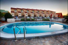 游泳池設(shè)計(jì)圖片裝修效果圖