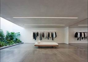 最新品牌服裝店設(shè)計(jì)裝修圖片