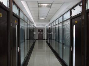 高端辦公室屏風裝修效果圖