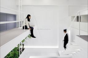前衛(wèi)風(fēng)格辦公室設(shè)計(jì)裝潢圖片