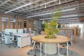 科技企業(yè)辦公室裝修實景圖